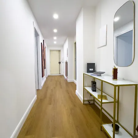 Vatican Penthouse With Terrace アパート *